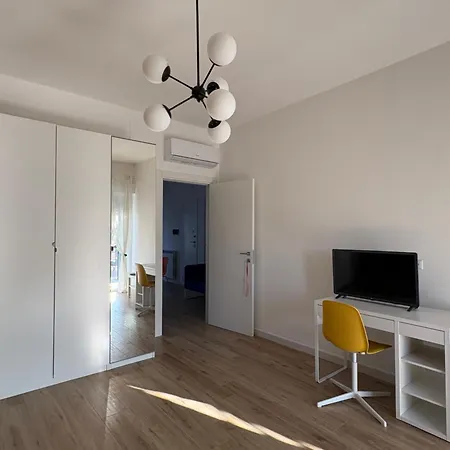 Casa Quinti Lägenhetshotell Bari