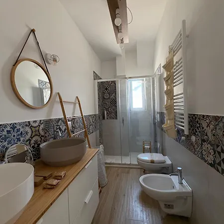 Casa Quinti Aparthotel Bari