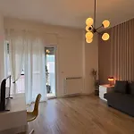 Casa Quintino Sella 208 Aparthotel Bari